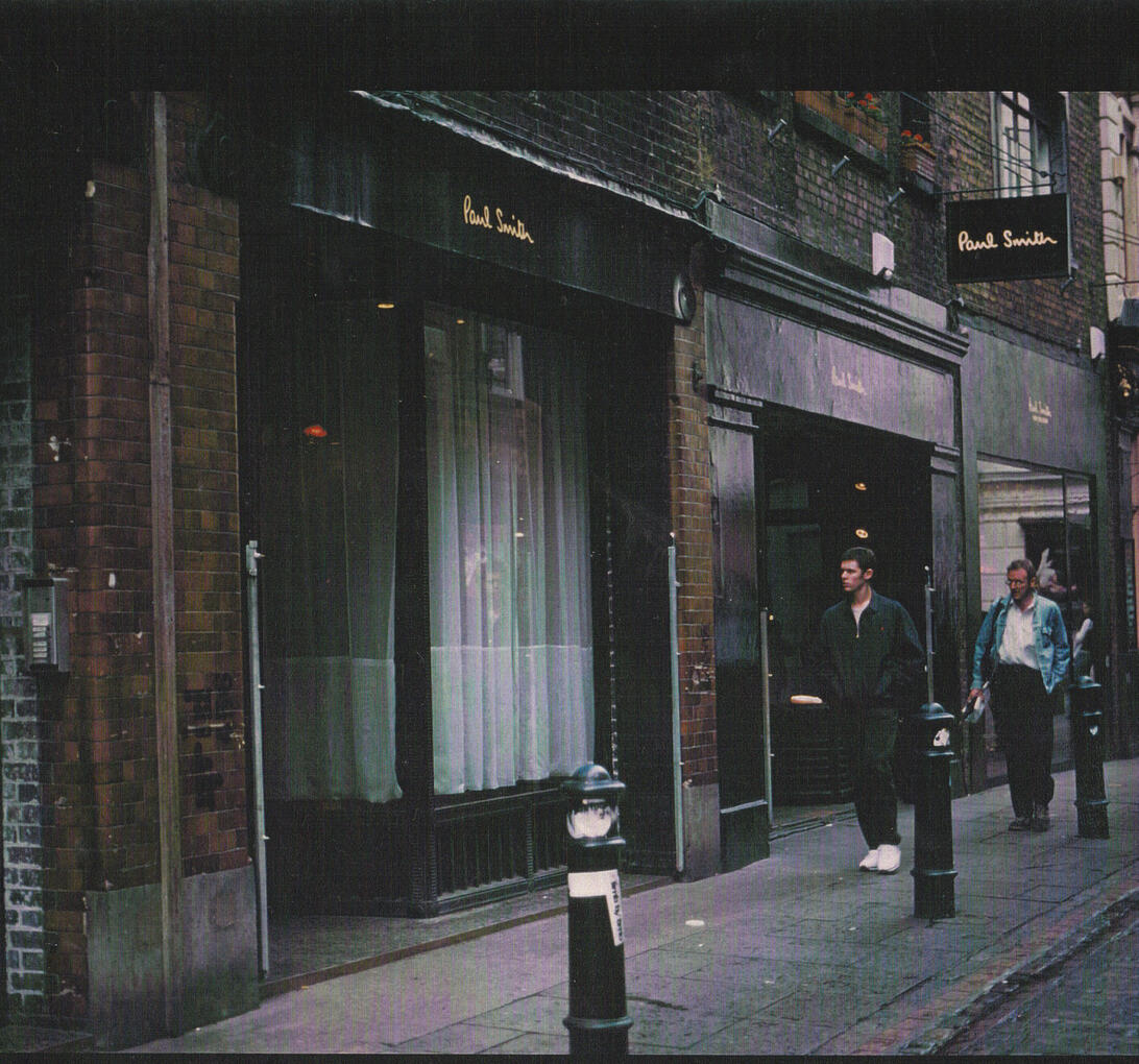 Site specific Installation of oversize net curtains and mechanism for Paul Smith, London 2000